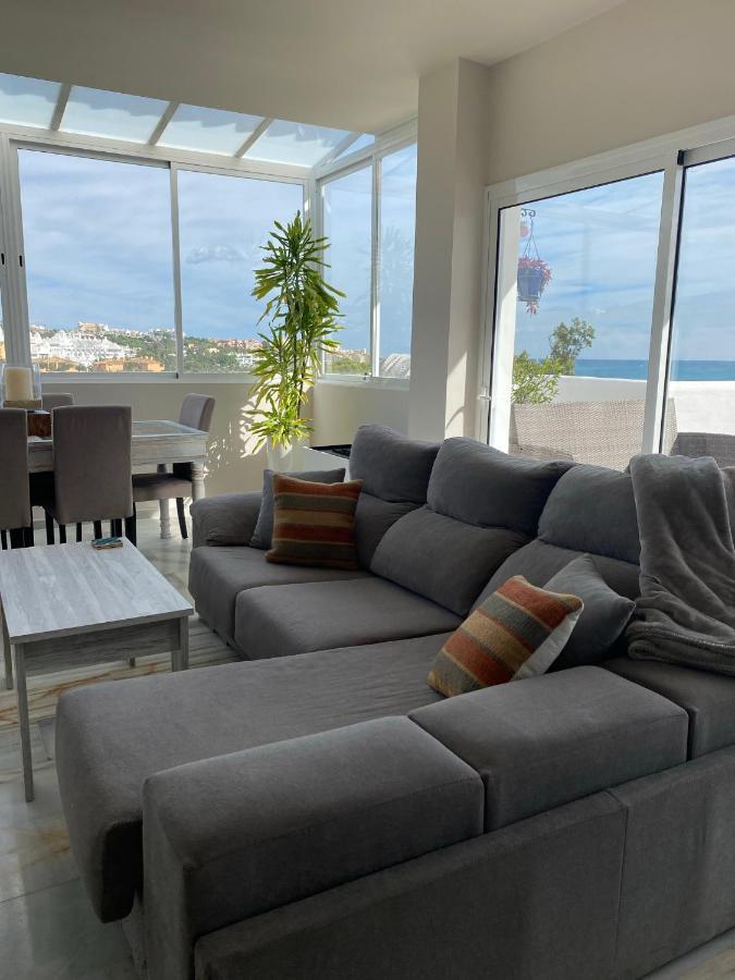 On The Beach - Penthouse On The Mediterranean Эстепона Экстерьер фото