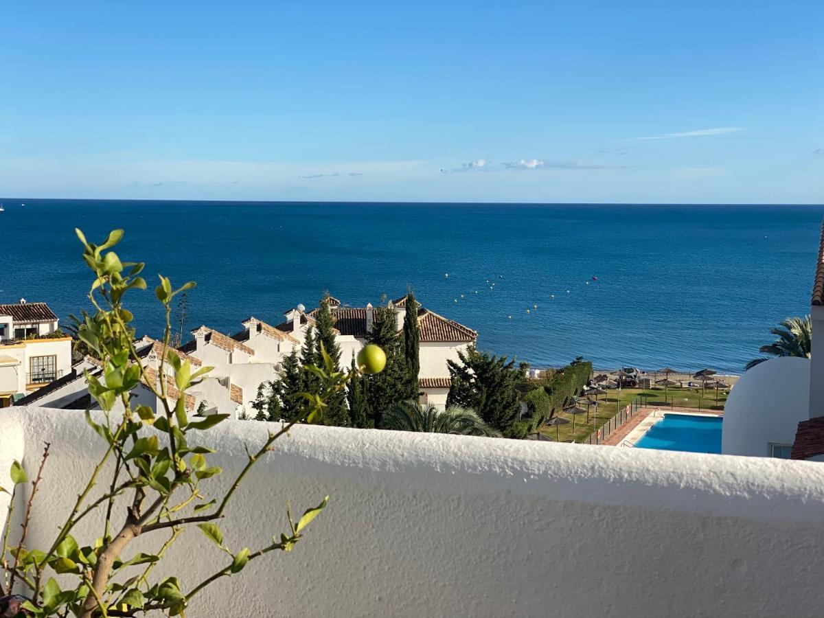 On The Beach - Penthouse On The Mediterranean Эстепона Экстерьер фото